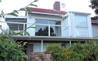3 Bedroom House in Hill Sixty