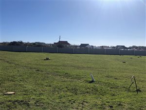 850 m² Land available in Kidds Beach