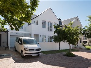 3 Bed House in Capolavoro Estate