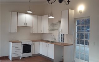1 Bedroom House in Kensington