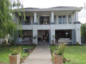 3 Bed House in Knysna Central