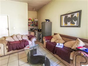3 Bed Simplex in Bloubosrand