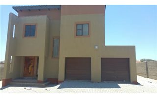 3 Bedroom Apartment in Sterpark