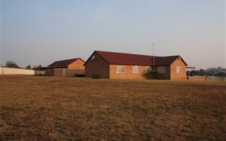 2 ha Farm in Nestpark AH