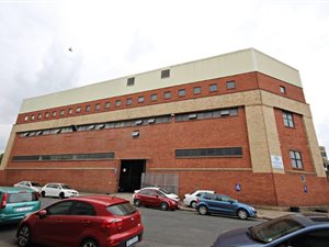 5000 m² Commercial space in Windermere