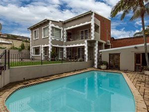 3 Bed Duplex in Berea