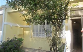 2 Bedroom House in Wynberg
