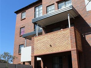 2 Bed Apartment in Montana Park