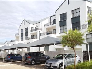3 Bed Apartment in Greenstone Ridge