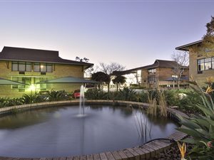 157 m² Commercial space in Waterfall Estate