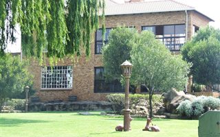 3 Bedroom House in Vierfontein