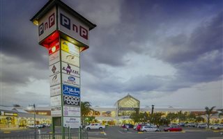 56 m² Commercial space in Lakefield