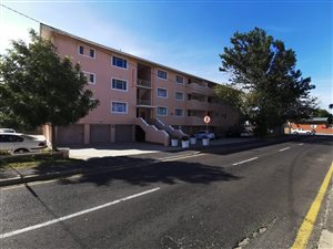Studio Apartment in Bellville Central