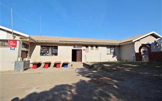 8 ha Farm in Kwelera