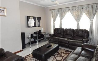 3 Bedroom House in Panorama
