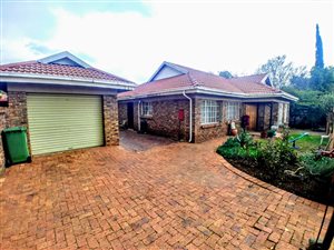3 Bed Apartment in Brackendowns