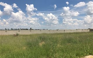 420 m² Land available in Flamwood