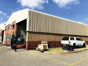 420 m² Industrial space in Gateway Industrial Park