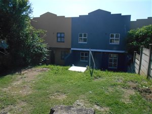 3 Bed Townhouse in Grove End