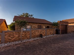 2 Bed Townhouse in Wilgeheuwel