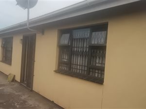 3 Bed House in KwaMashu