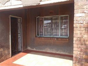 3 Bed House in Katlehong
