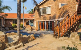 5 Bedroom House in The Reeds