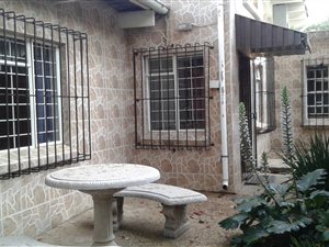 1 Bed Garden Cottage in Orange Grove