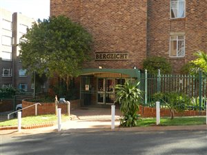 2 Bed Flat in Wonderboom South