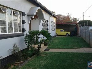 3 Bed House in Springs Central
