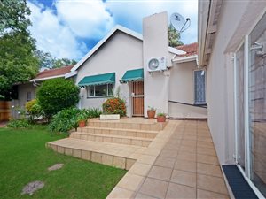 4 Bed House in Blairgowrie