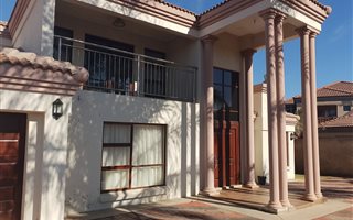 4 Bedroom House in Flora Park