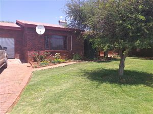 3 Bed House in Olifantshoek