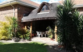 4 Bedroom House in Kleinbosch