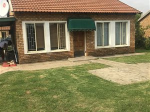 2 Bed House in Rhodesfield