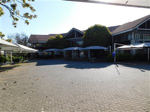 2564 m² Office Space in Ferndale