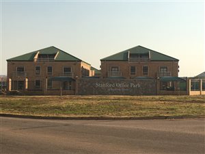 300 m² Office Space in Gateway Industrial Park