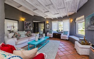 6 Bedroom House in Hout Bay and surrounds