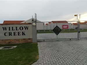 3 Bed Townhouse in Fairview