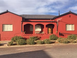 3 Bed House in Steynsburg