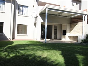 3 Bed Apartment in Country Life Park