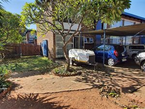 2 Bed Duplex in Roseville