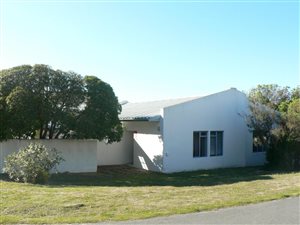 4 Bed House in Arniston