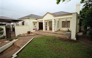 7 Bedroom House in Pinelands
