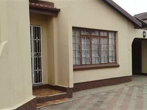 3 Bed House in Acaciaville