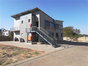 Commercial space in Newmark Estate
