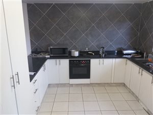 3 Bed Duplex in Wentworth