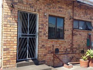 3 Bed House in Merebank