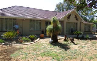 3 Bedroom House in Three Rivers