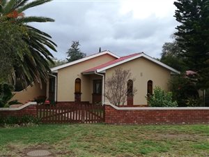 4 Bed House in Oudtshoorn